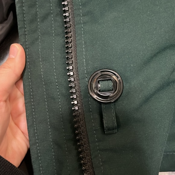 Women’s Canada Goose Rossclair Heritage Parka- Size Medium, Color- Dark green - Picture 9 of 12